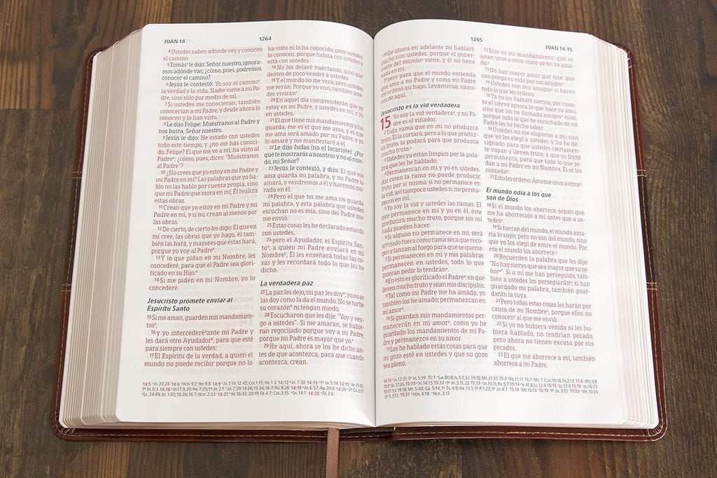 Biblia Peshitta. Símil piel, caoba duotono